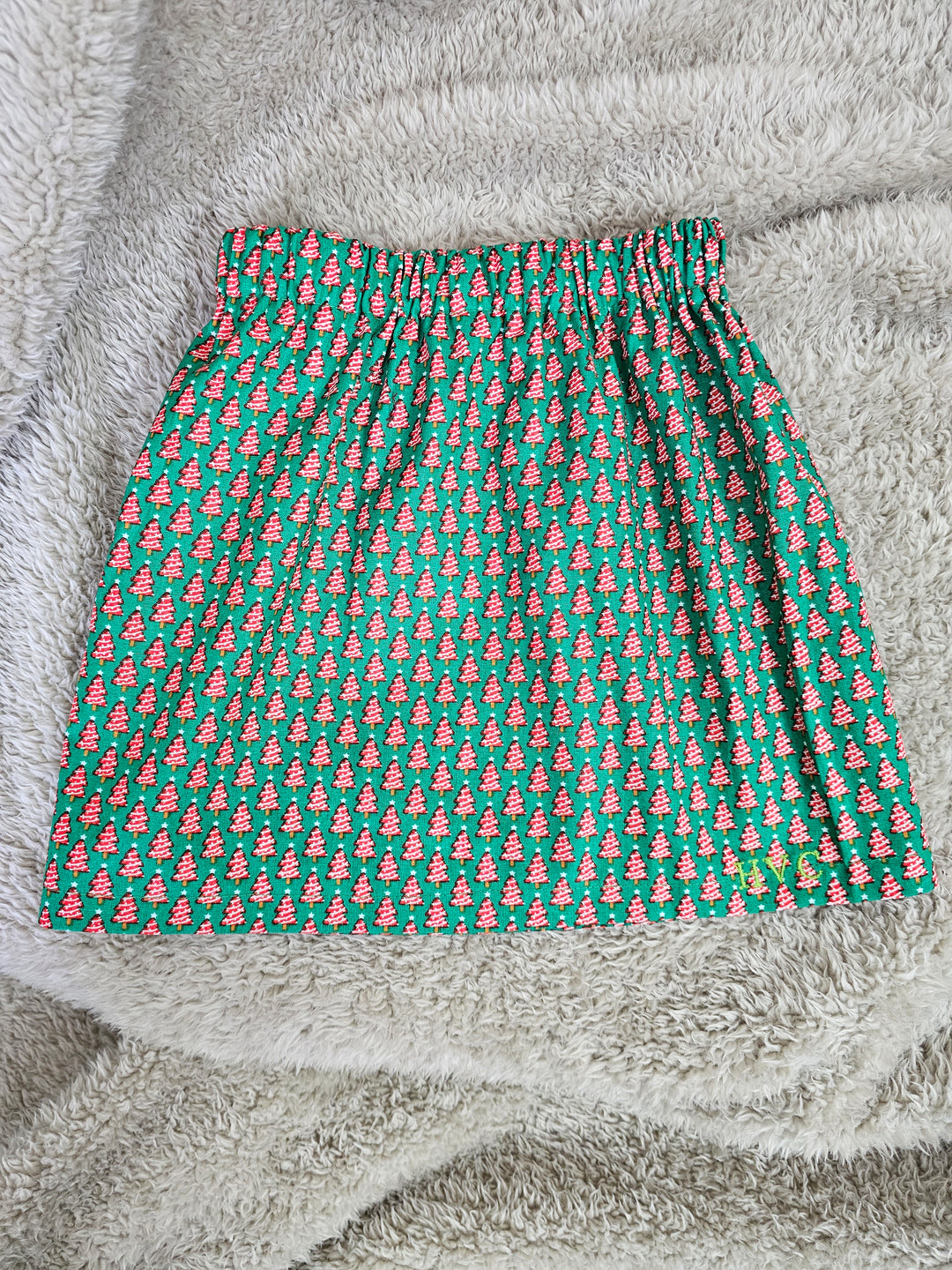 1431611 HVC Skirt | Xmas Trees