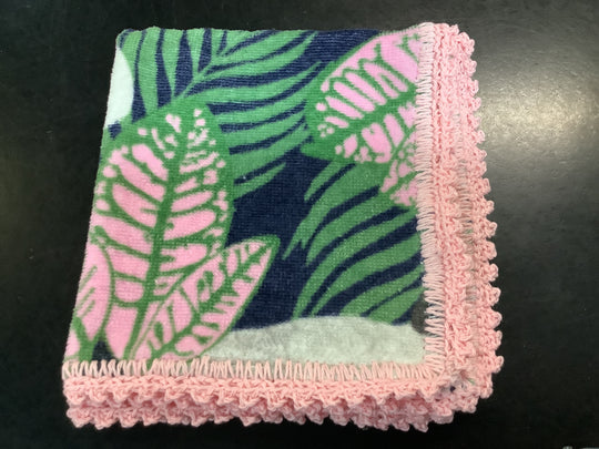 1431453 HVC Crocheted Edge Face Washer