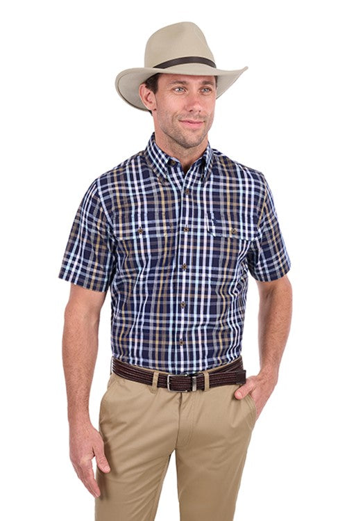 T6S1110039 Mens Finley 2 Pocket Short Sleeve Shirt