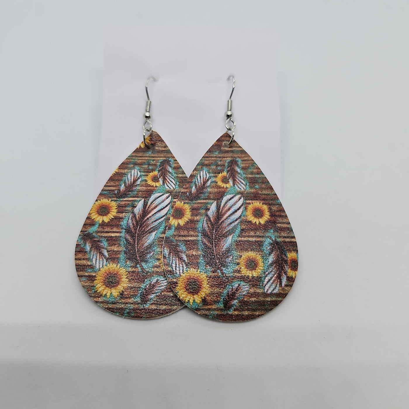 Ladies Assorted earrings