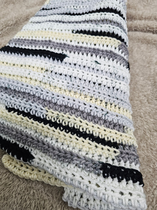 1432823 Smokey Stone Crocheted Blanket