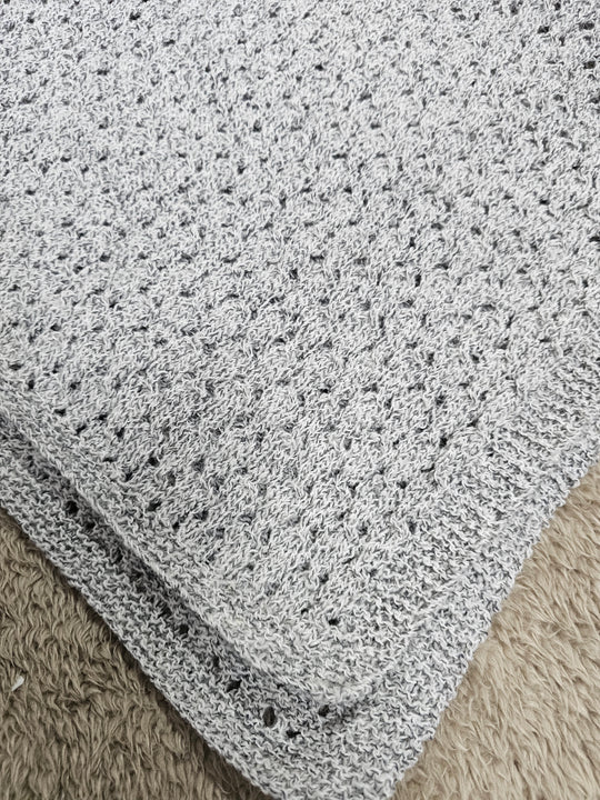 1431829 Silver Links Knitted Blanket