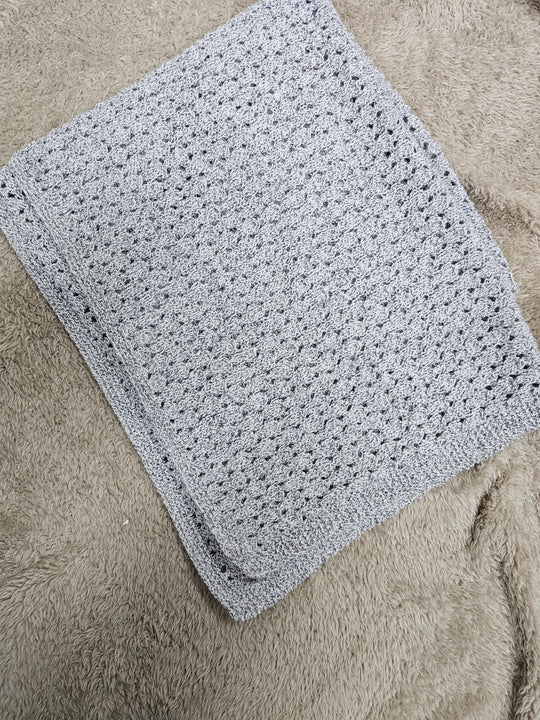 1431829 Silver Links Knitted Blanket