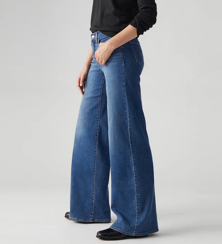 Levi's® Women's 318 Shaping Wide Leg Jeans