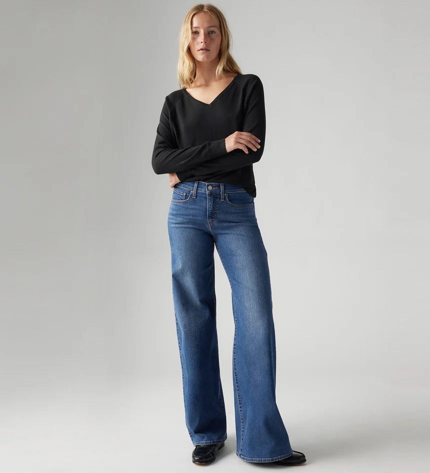 Levi's® Women's 318 Shaping Wide Leg Jeans