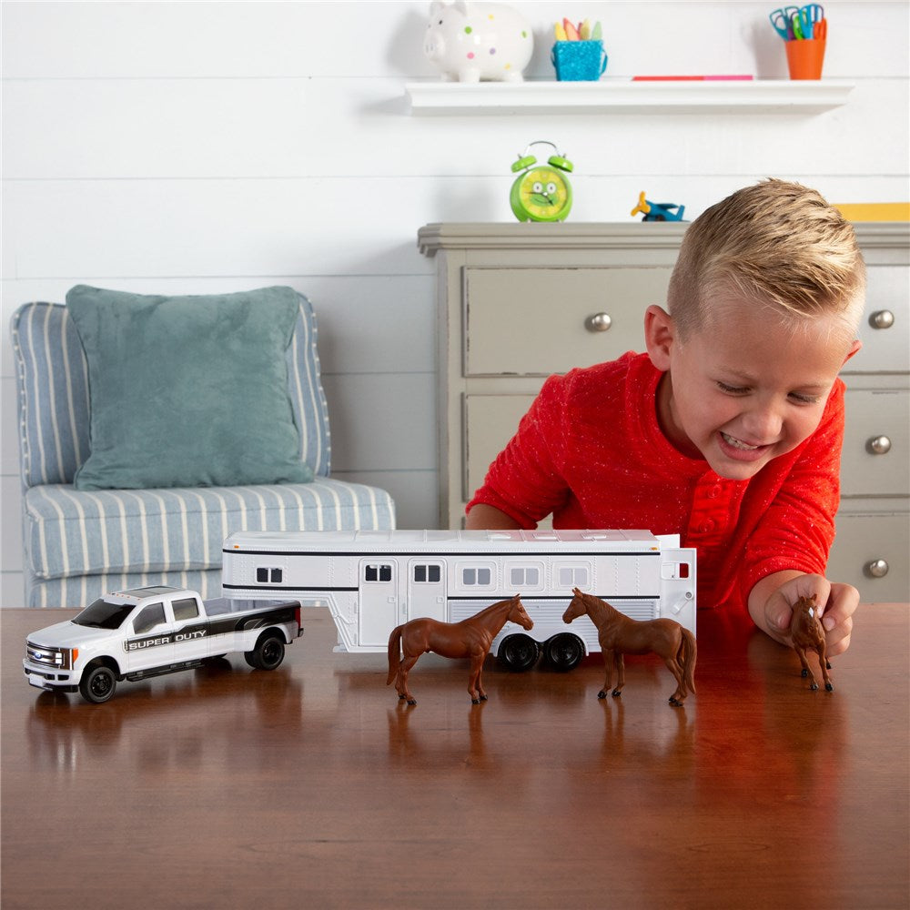 46800 1:32 Horse Set w/Pickup, Trailer and Animals