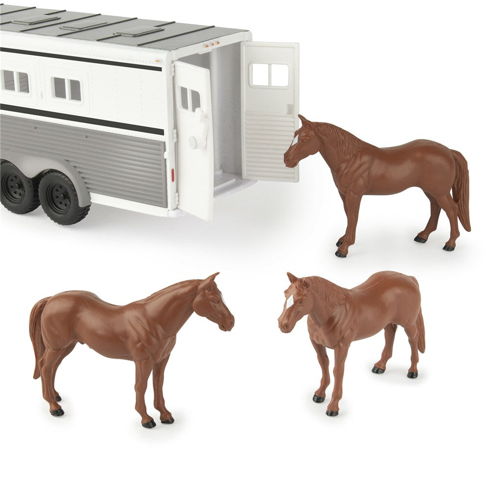46800 1:32 Horse Set w/Pickup, Trailer and Animals