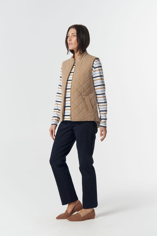 5296 - W26 The Heritage Quilted Vest - Iced Coffee