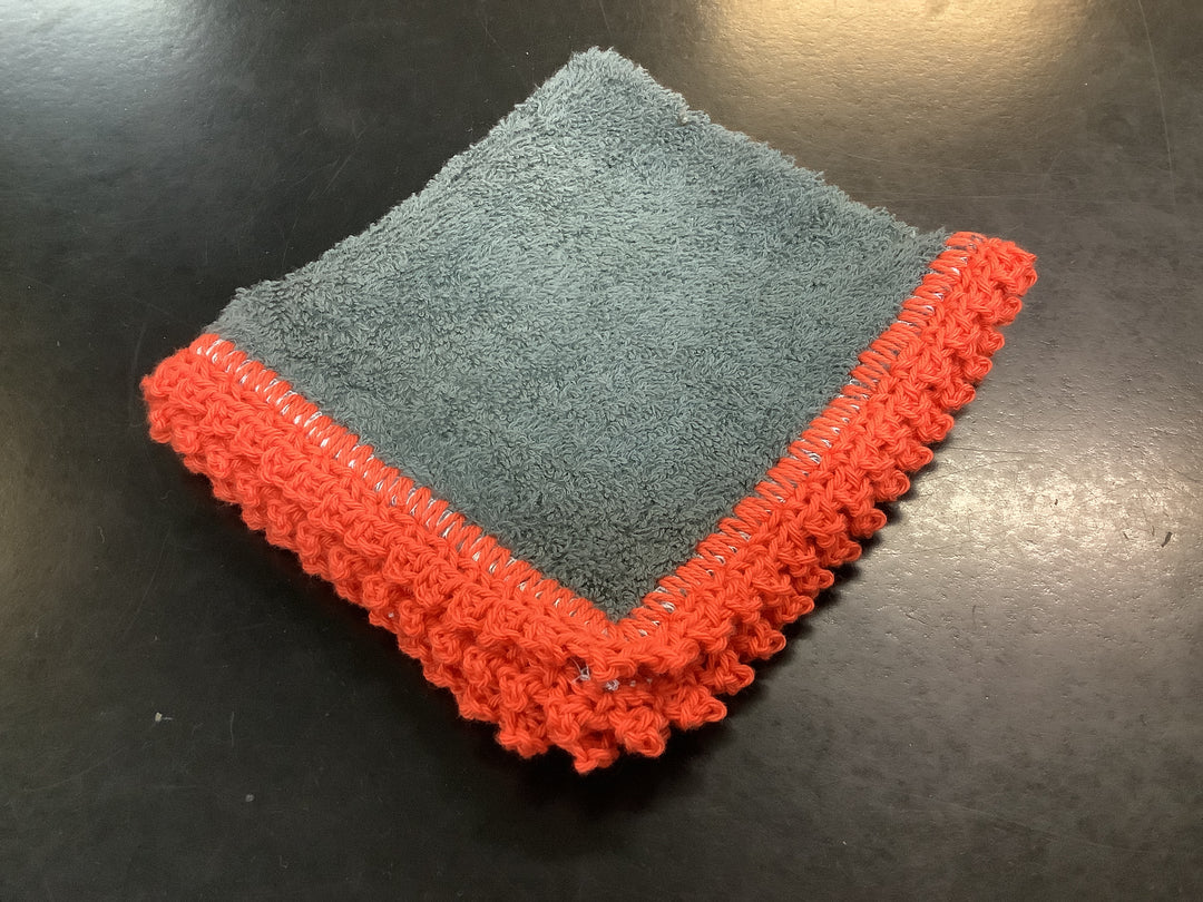 1431453 Crocheted Edge Face Washer