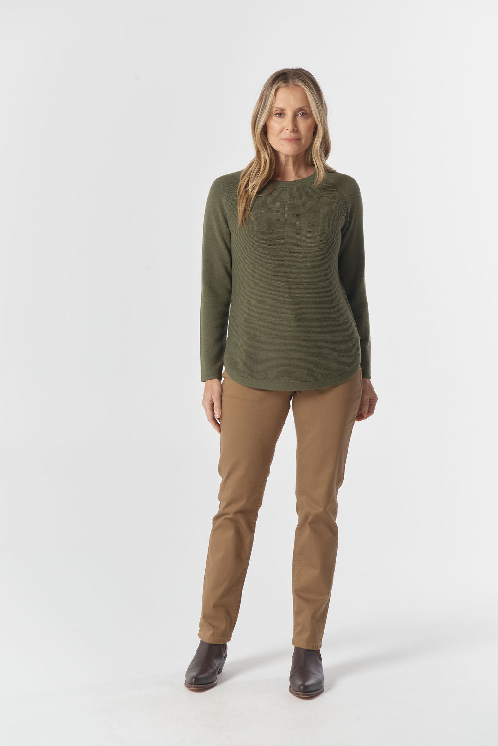 8158M-W26 Crew Neck Raglan Jumper | Covert Green