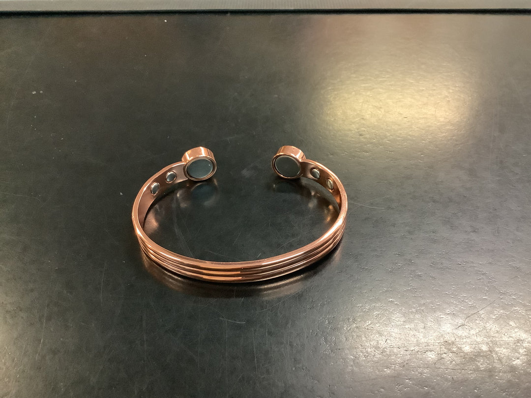 1431781 Copper Bangle