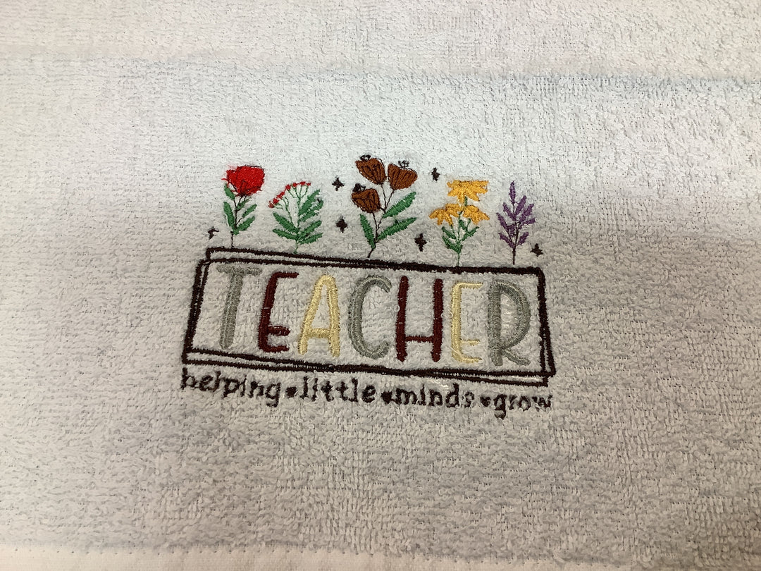 1431965 Embroidered Hand Towel