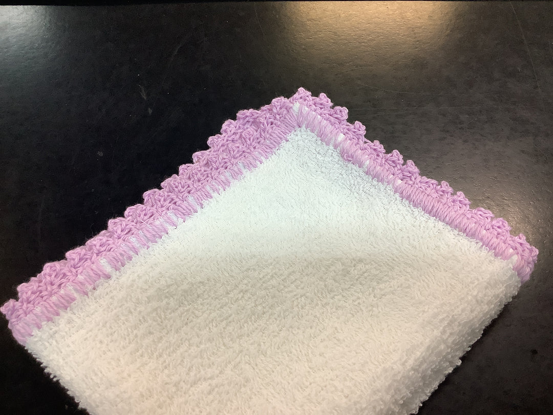 1431453 HVC Crocheted Edge Face Washer