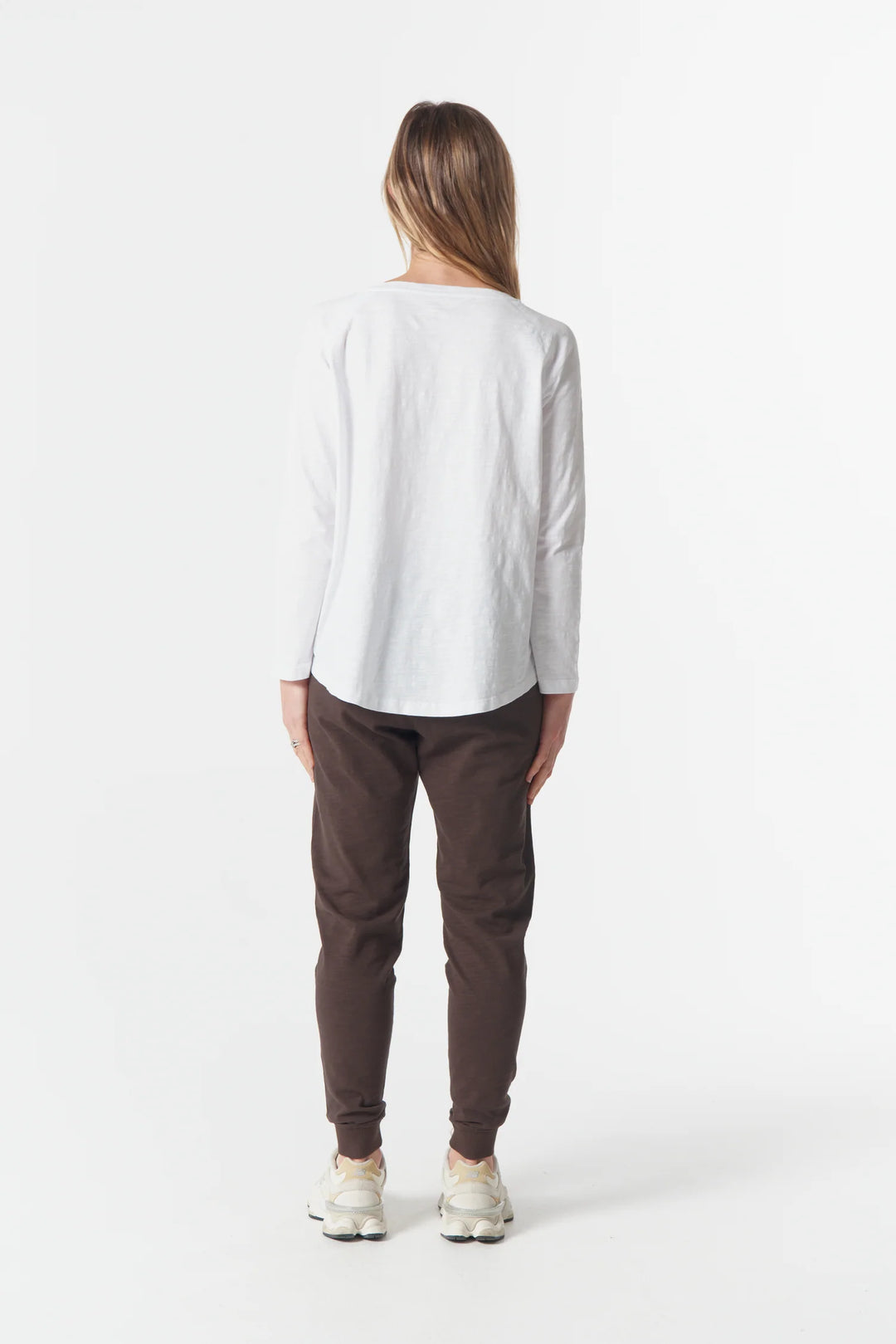 C13018-W26 Come Back Queen Cross Long Sleeve Tee | White/Pink A Boo