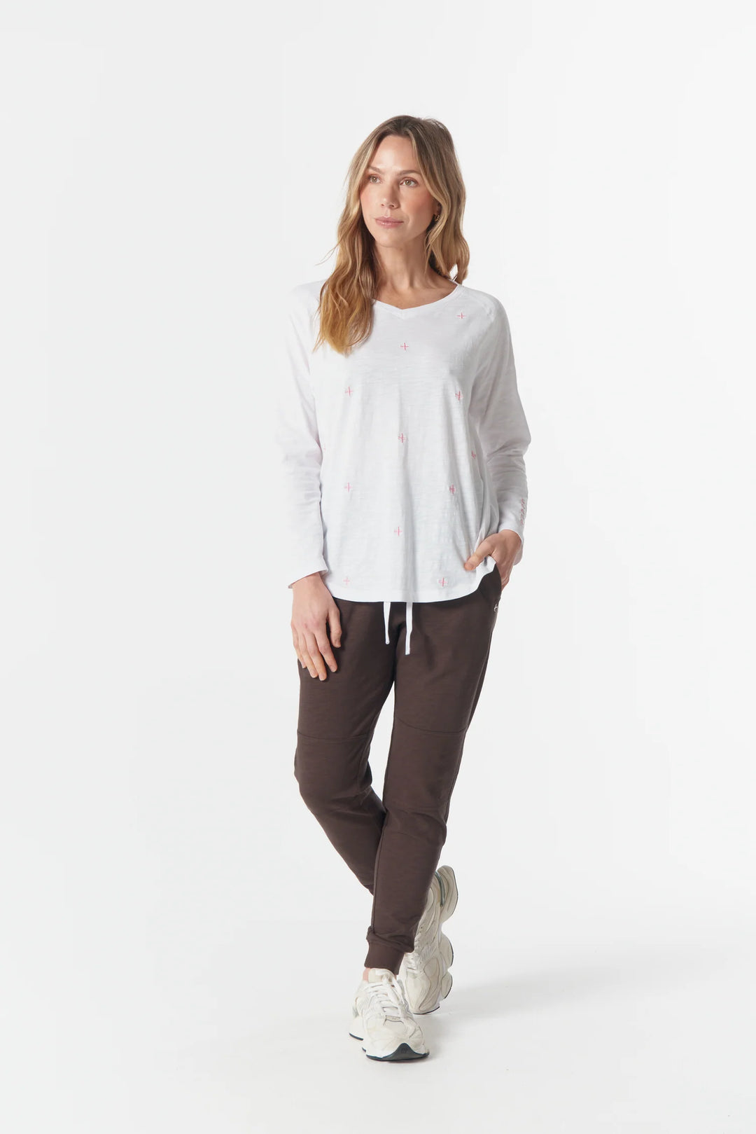 C13018-W26 Come Back Queen Cross Long Sleeve Tee | White/Pink A Boo