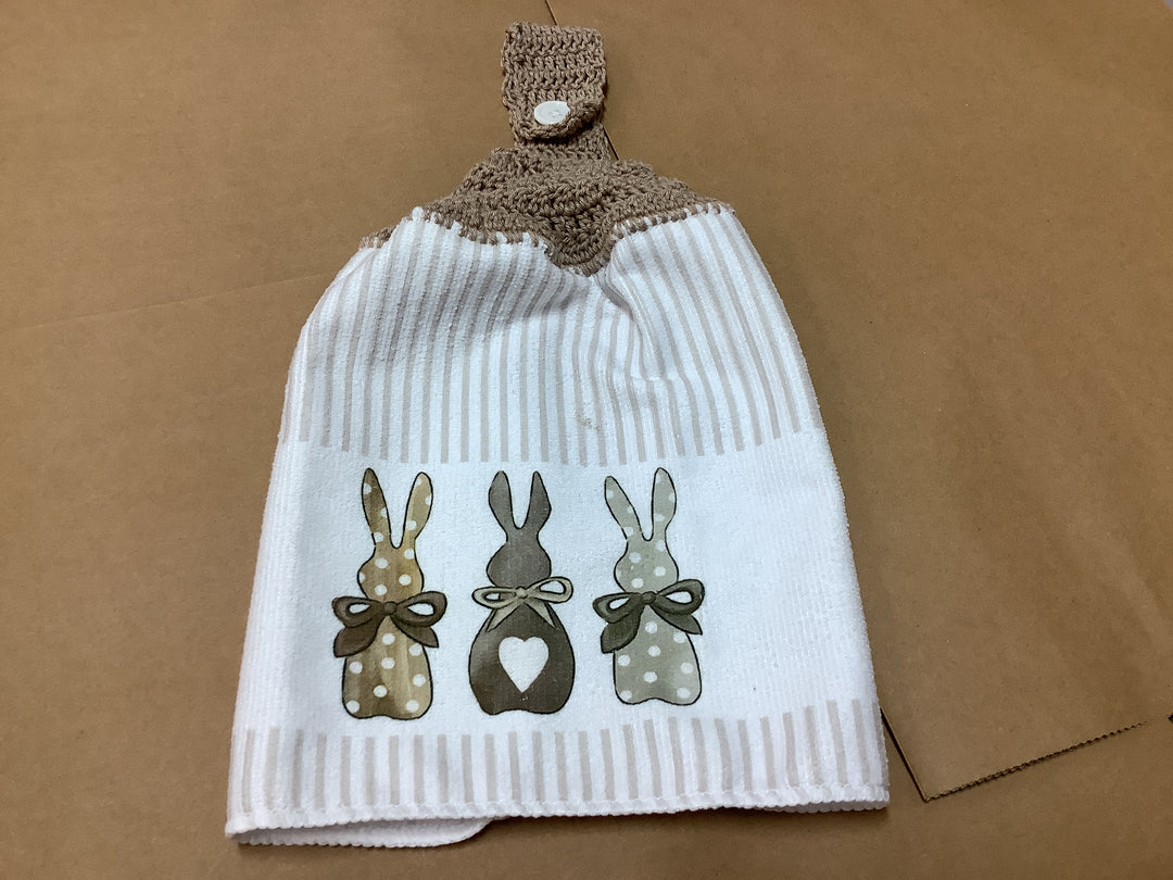 1432046 HVC Easter Crochet Trim  Hand Towel Range