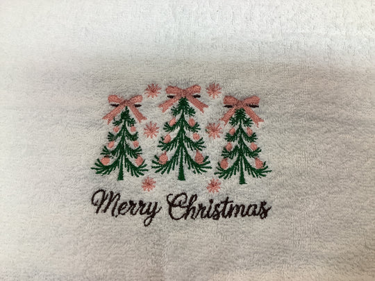 1432043 HVC Christmas hand towel range