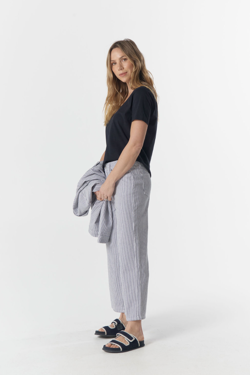 5287 Knee Length Stripe Shorts