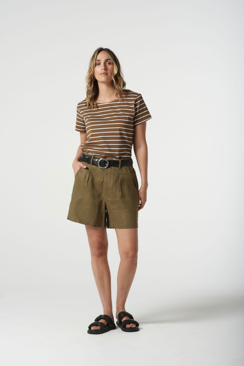 5242-179-S25 Front Pleat Shorts