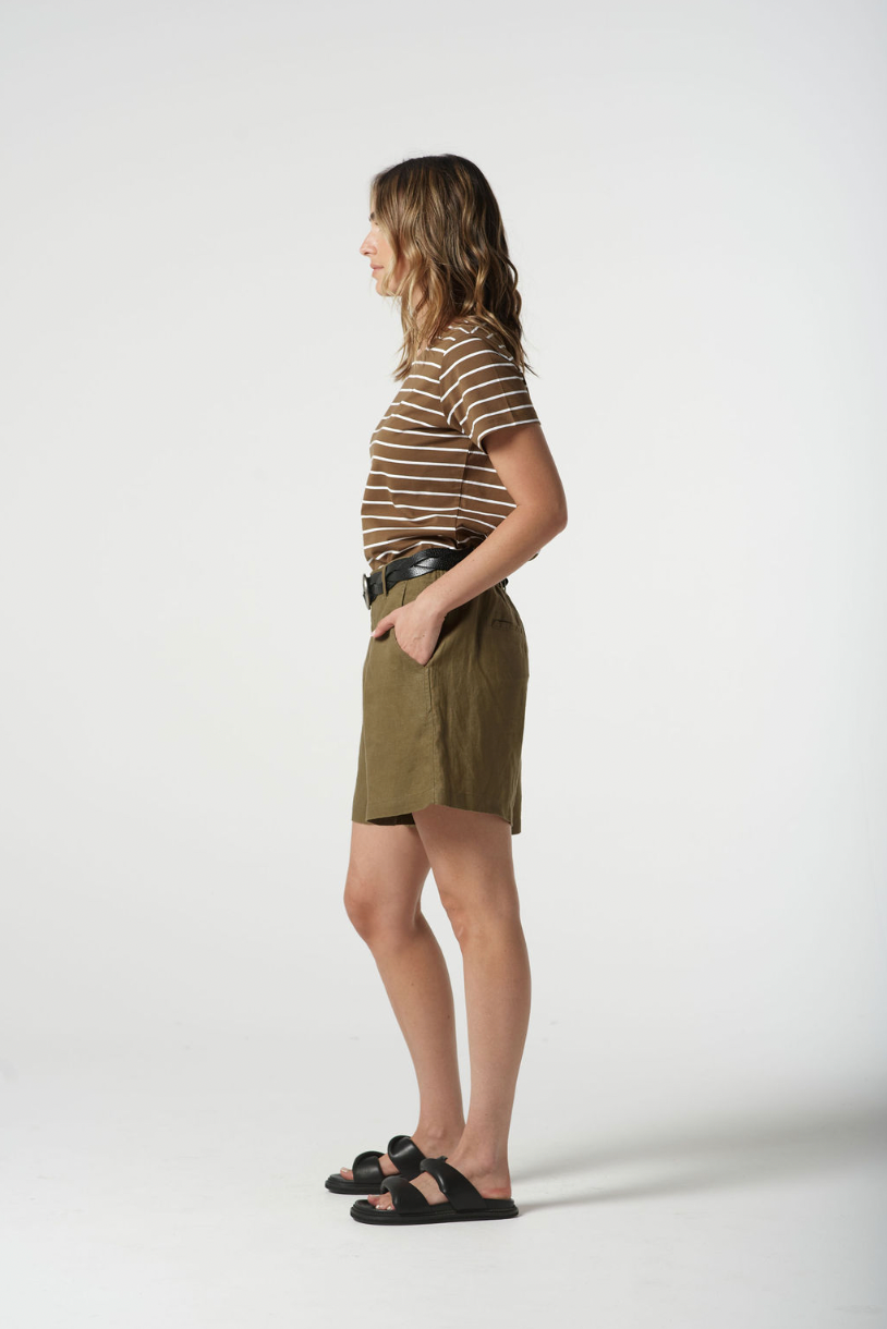 5242-179-S25 Front Pleat Shorts