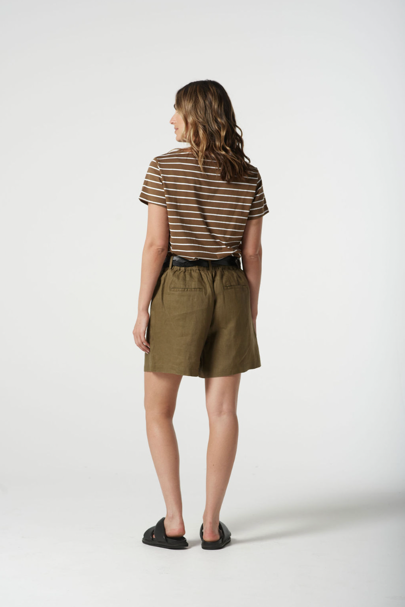 5242-179-S25 Front Pleat Shorts
