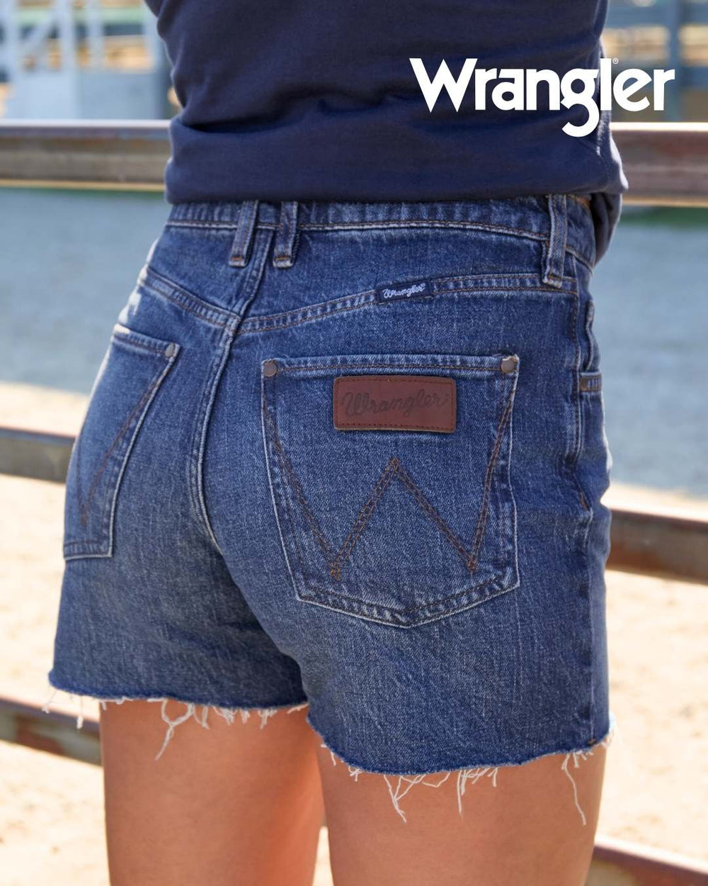 X5S2354463 Wmns Samantha Hi Rise Short | Vintage Indigo