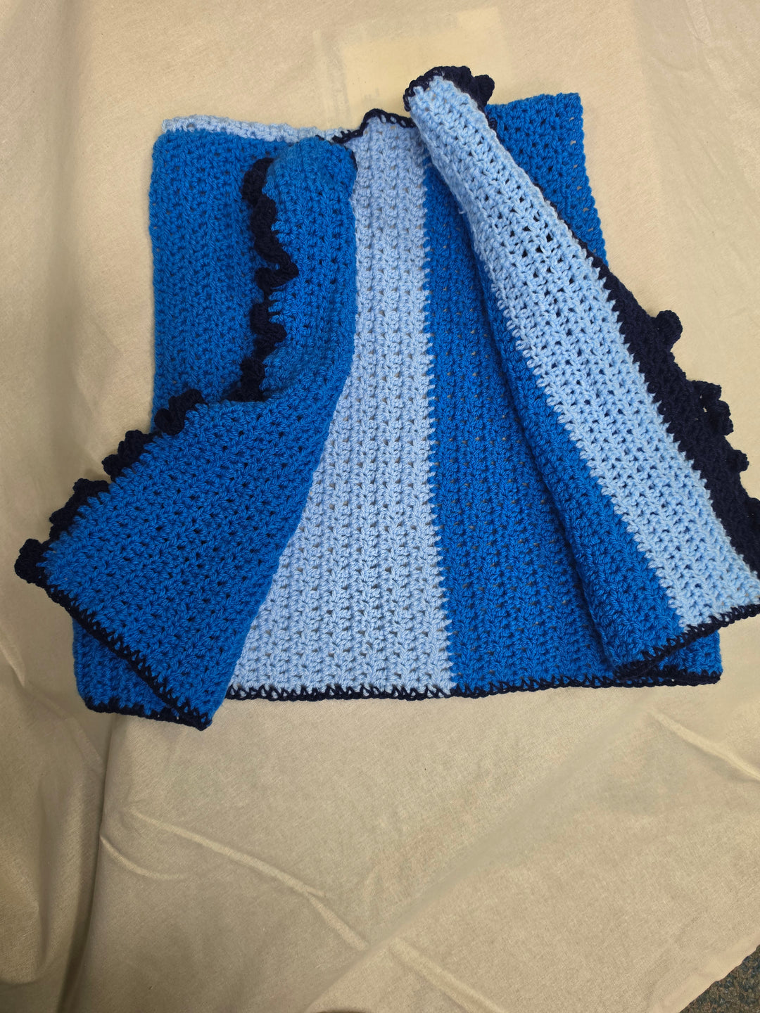 1432167 HVC Crocheted Flutter | Tri-Coloured