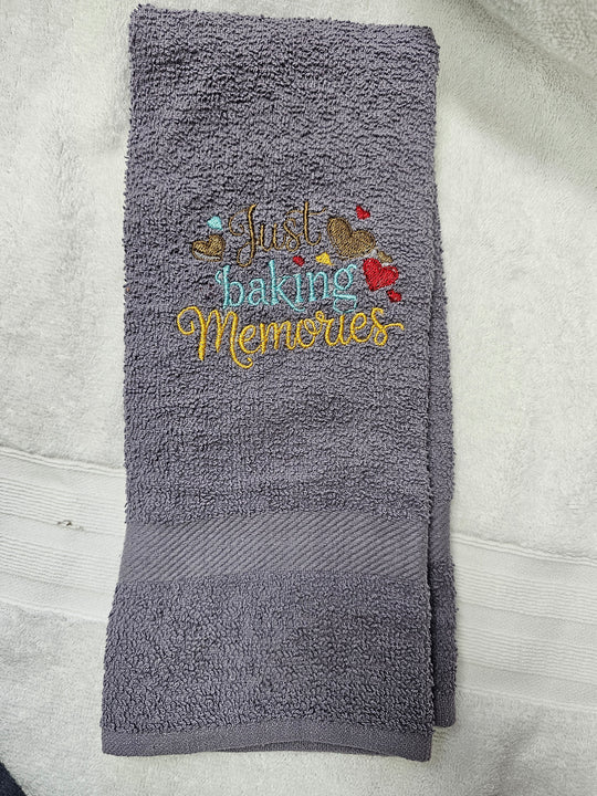 1431965 Embroidered Hand Towel