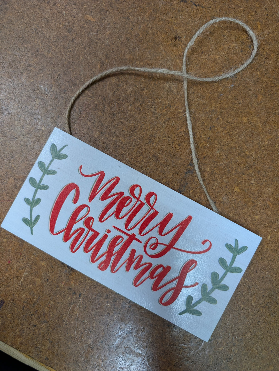 1431996 Decorative Timber sign "Merry Christmas"
