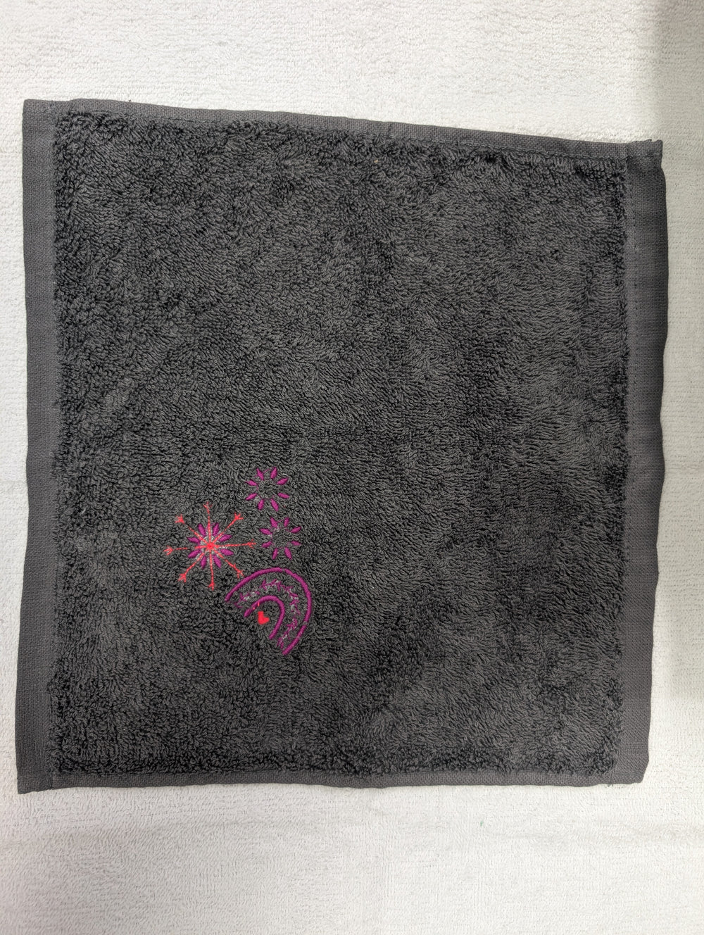 1432039 Embroidered Face Washer