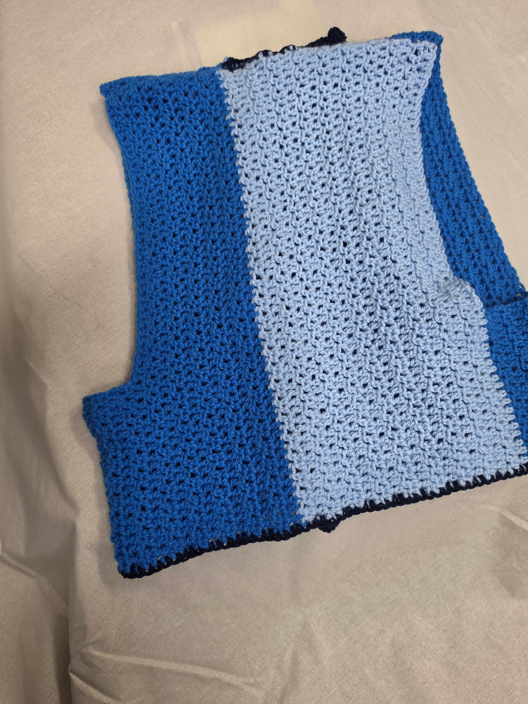 1432167 HVC Crocheted Flutter | Tri-Coloured