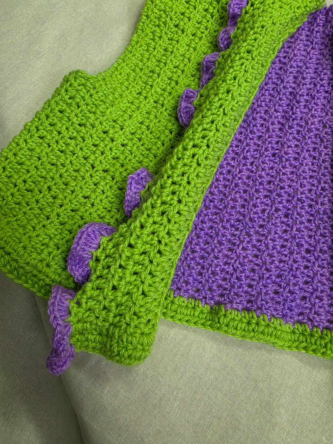 1432169 HVC Crocheted Flutter