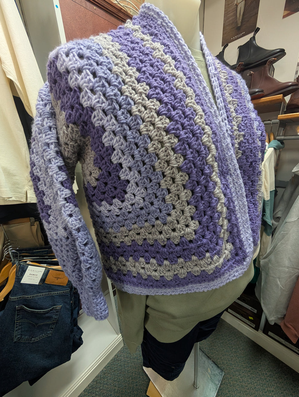 1431929 Ladies Cardigan