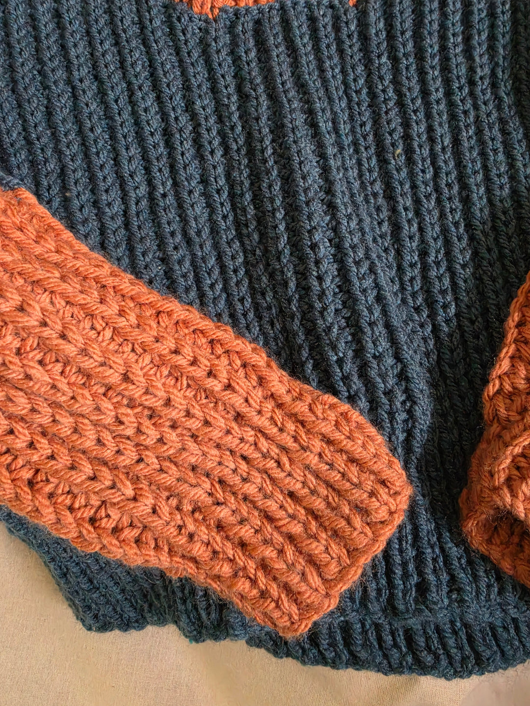 1432170 HVC Chunky Knit