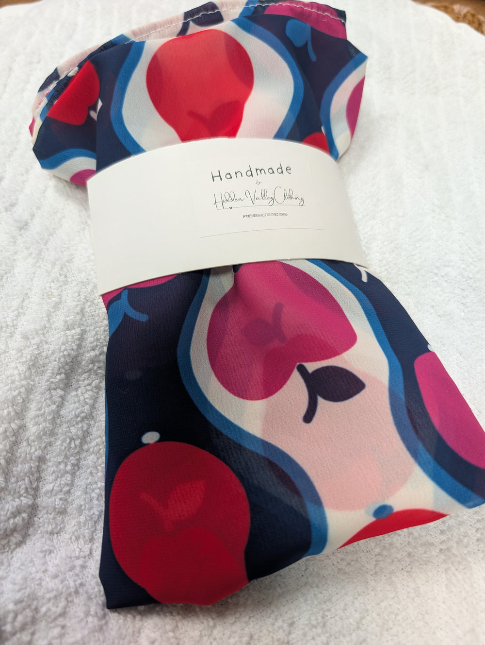 1431973 Apple of my Eye Scarf