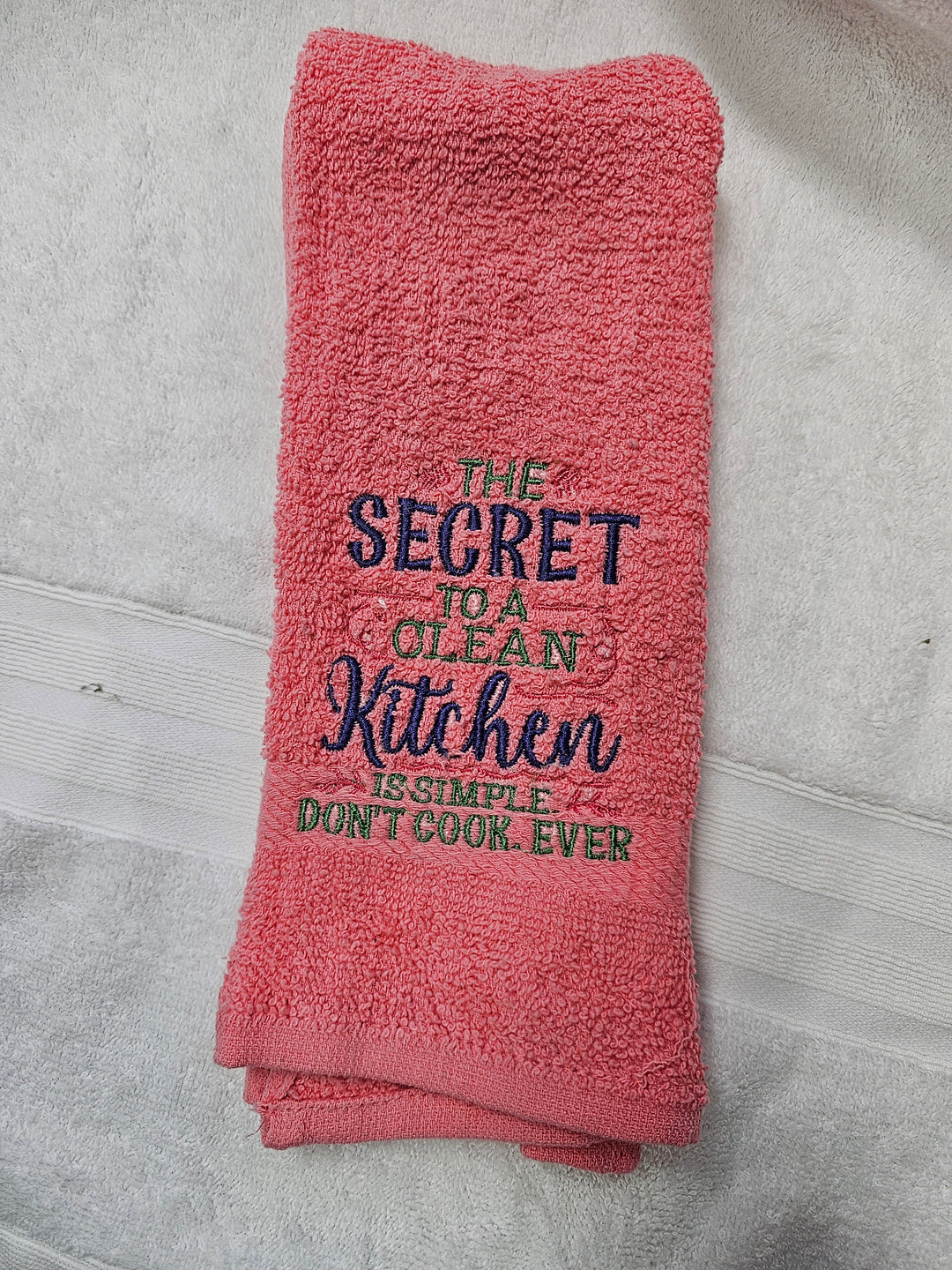 1431965 Embroidered Hand Towel