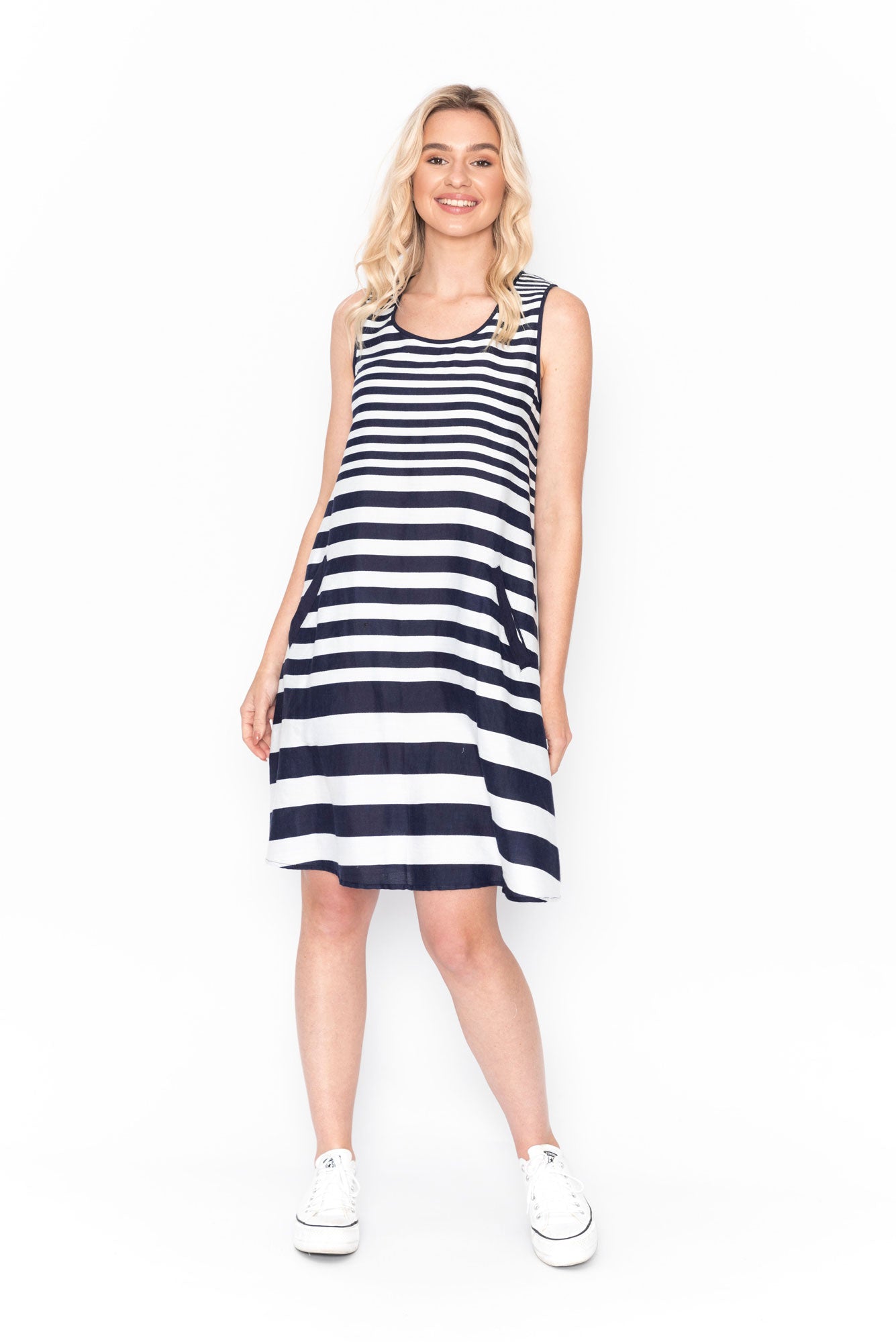 DW74E Flaired Shift Dress | Navy